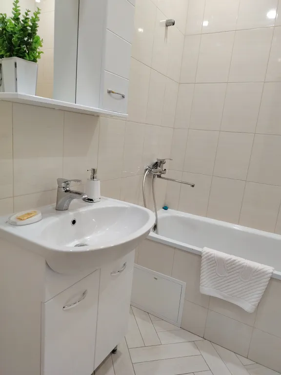 Просторная, чистая с отчетными документами квартира и теплым полом.