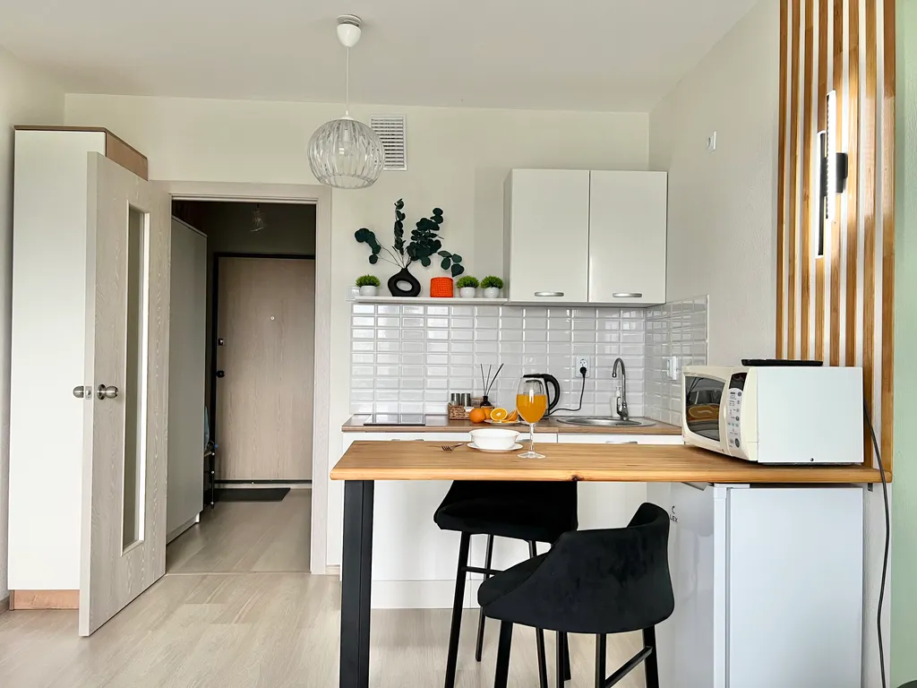 Уютная студия в современном спальном районе возле ЕКАД