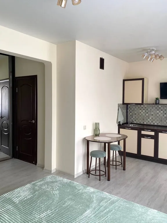 Квартира Квартира Уютная студия с развитой инфраструктурой — Иркутск