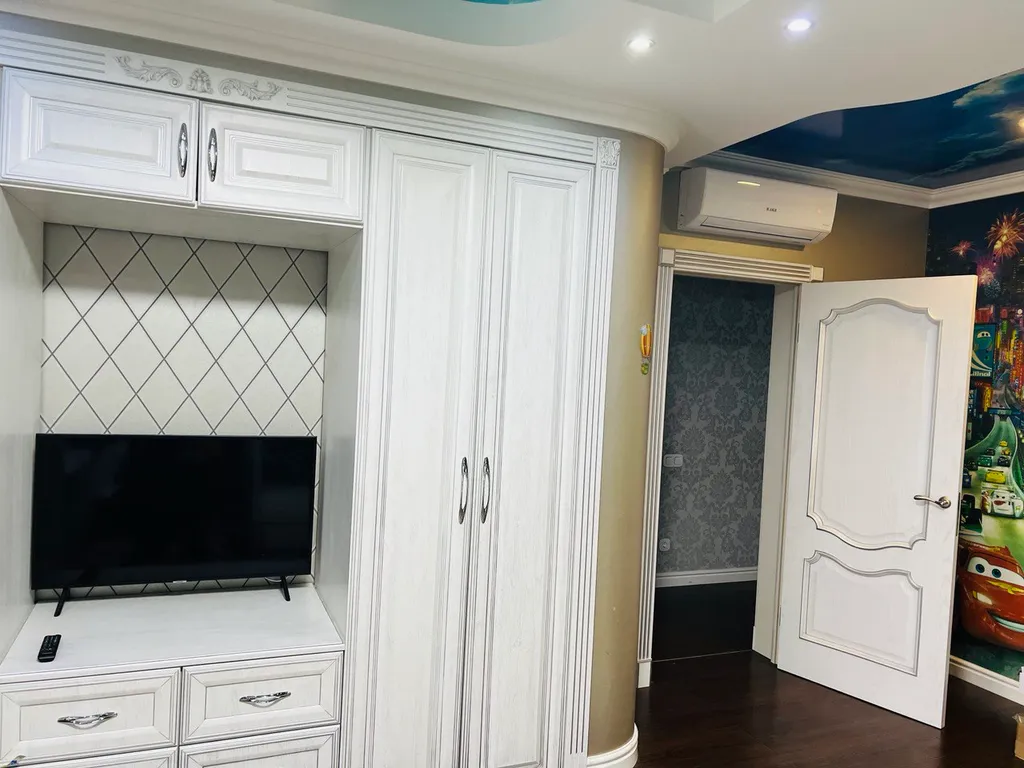 Элитная квартира с видом на море и город