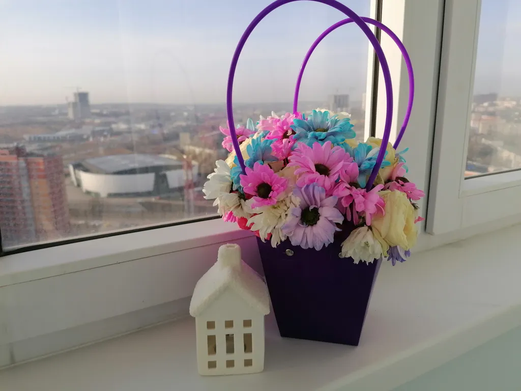 Белоснежная новая квартира с видом на Ледовую Арену