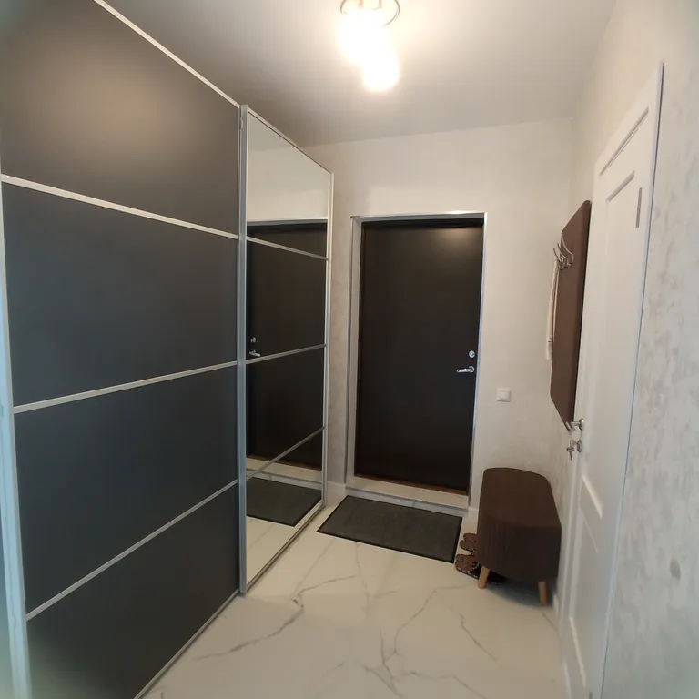 Коттедж с видом на сад