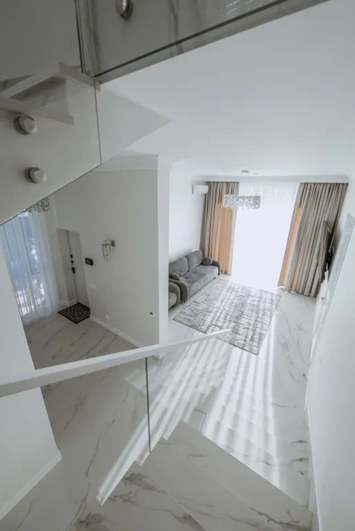 Коттедж с теплым бассейном