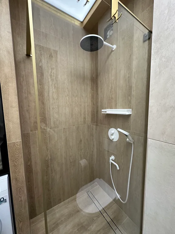 Голд. Стильный апартамент с видом на горы