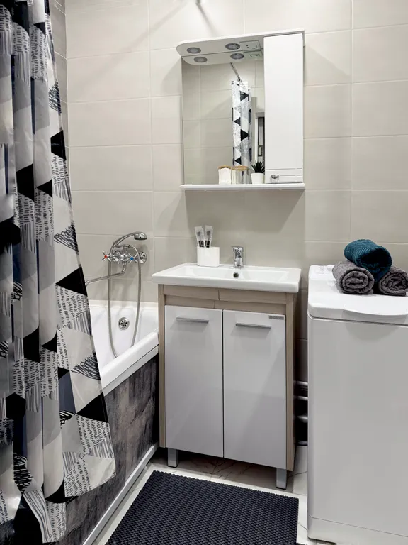 Квартира со свежим ремонтом и мебелью