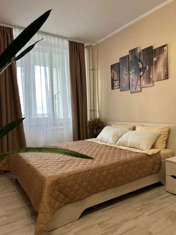 Квартира с панорамой на реку в центре города