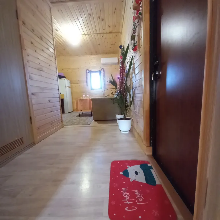 Отдых в уютном, уединенном домике на 6 сотках.