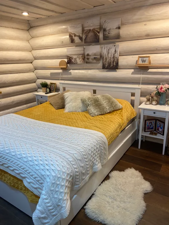 Сказочный дом в лесу