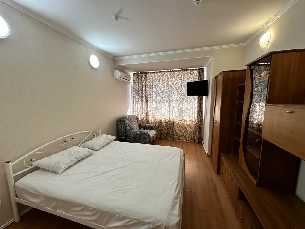 Дом на берегу Черного моря с видом на море