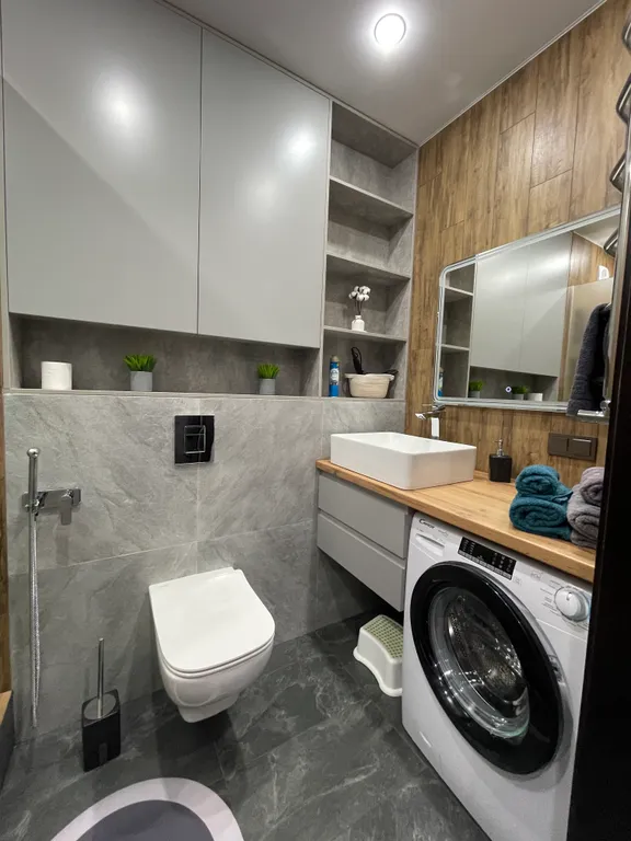 Новая уютная 1-я квартира с дизайнерским ремонтом в центре города