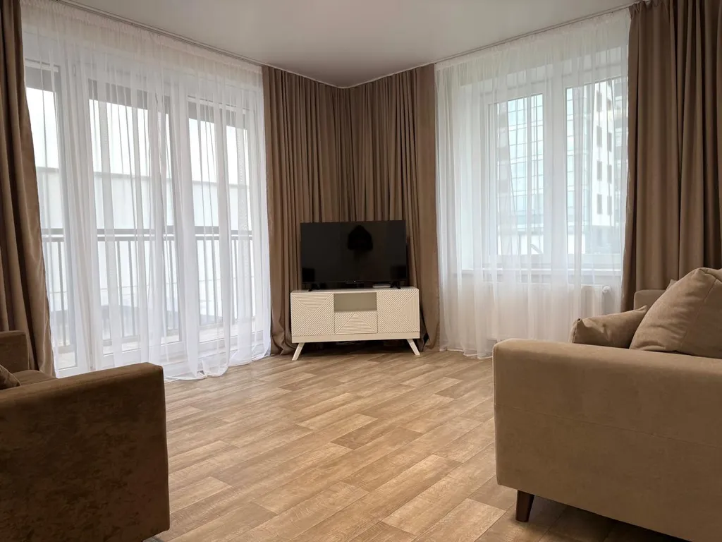 Трёхкомнатная квартира в новом комплексе Междуречье возле реки Камы — аренда посуточно в Набережные Челны