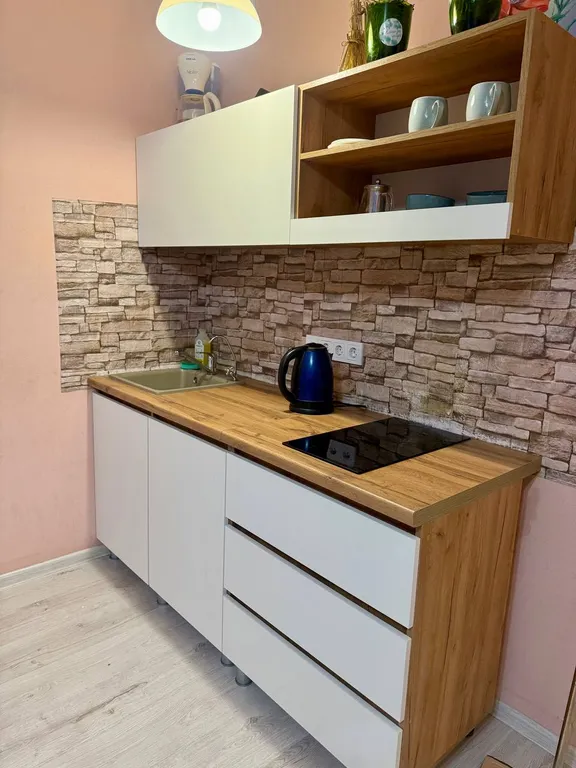 Уютнaя студия в нoвом соврeменнoм дoмe кoмфoрт