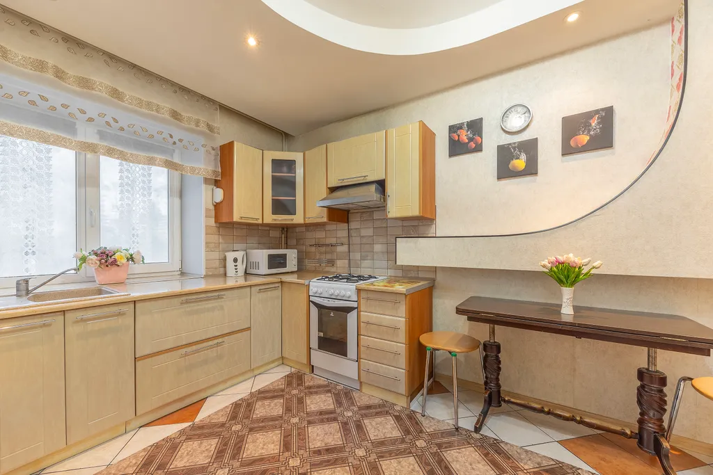 Квартира Двухкомнатная квартира на Пятой линии с изолированными комнатами — Калининград