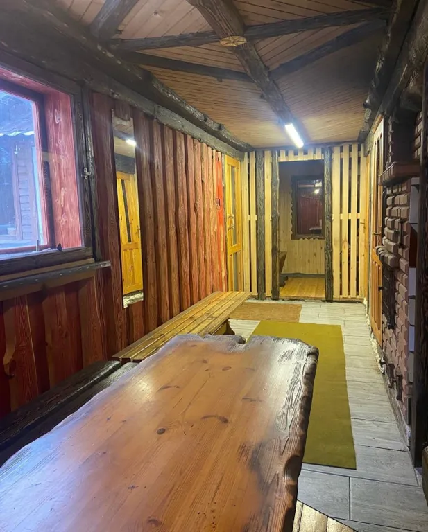 Уютный деревенский домик с русской баней возле берега озера