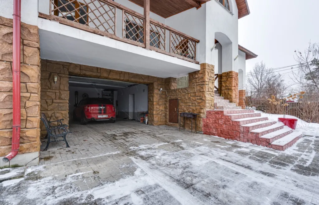 Kate Home Дом с бассейном