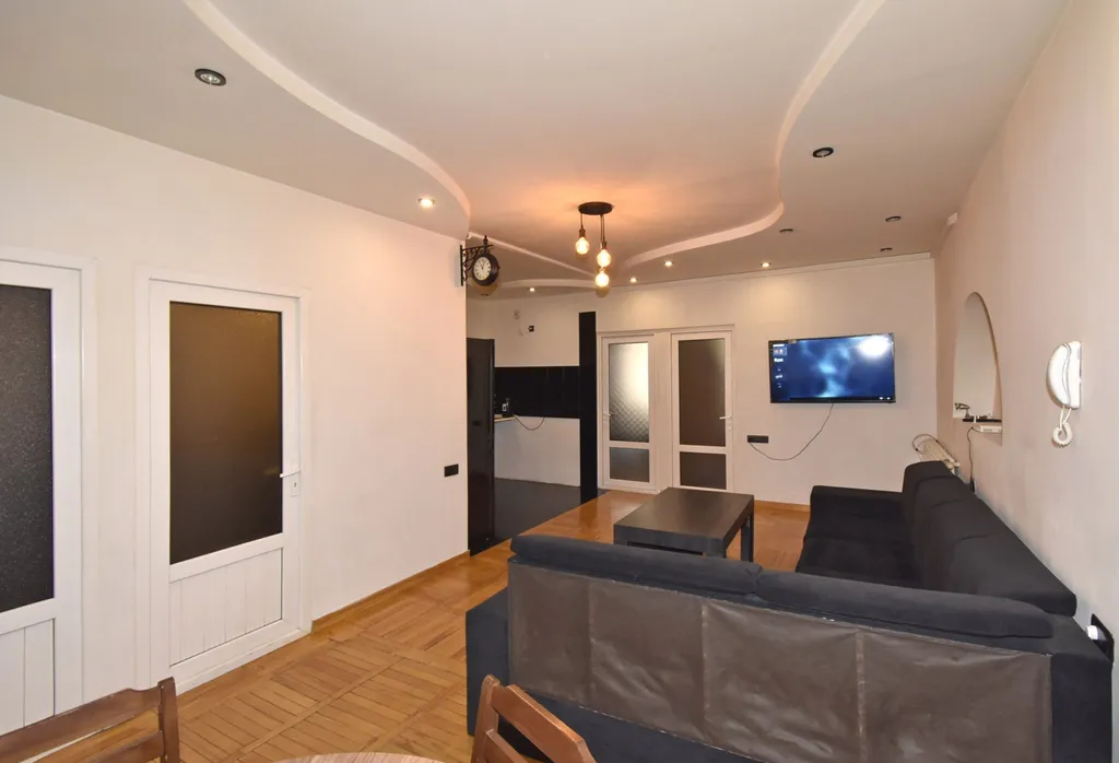 4-комнатная Квартира