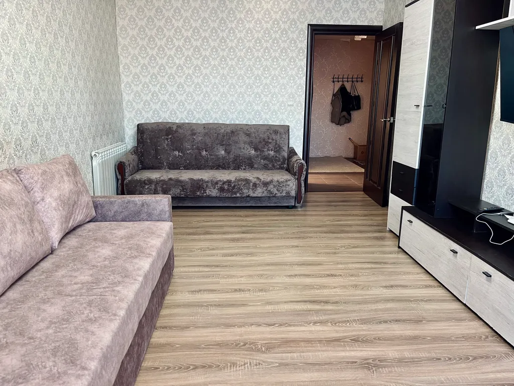 Двухкомнатная квартира с отличным ремонтом в центре города