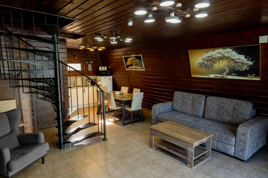 4-комнатный Дом