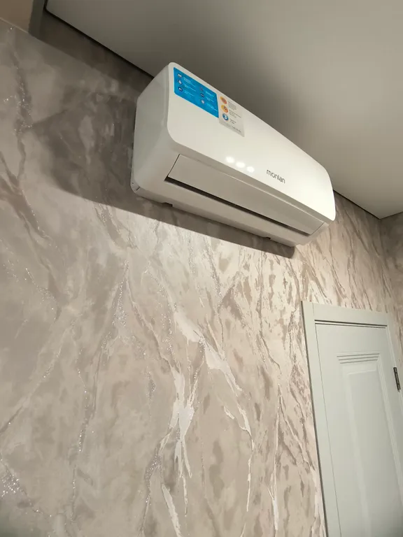 Современный коттедж в пригороде с баней и горячим чаном