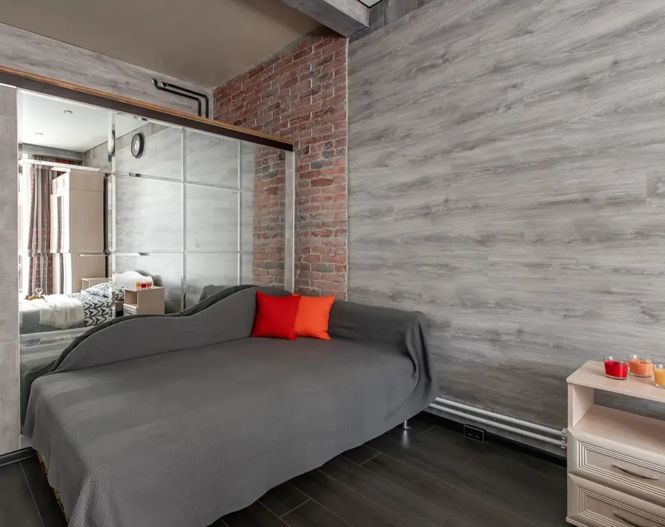 Дизайнерская двухуровневая квартира на Невском