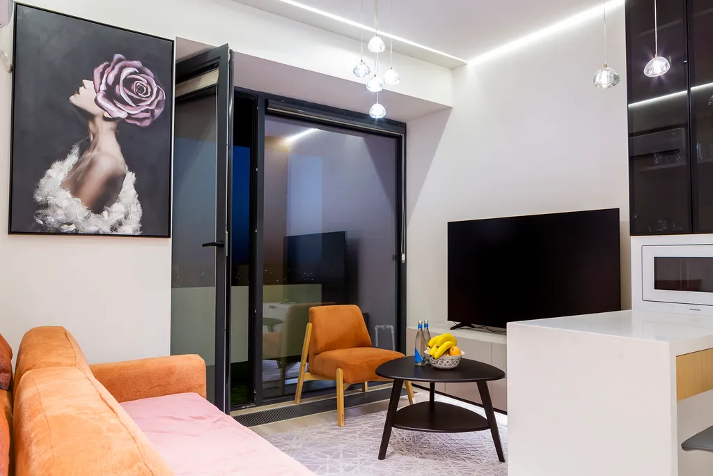 Уютная и теплая квартира в NRG U Tower