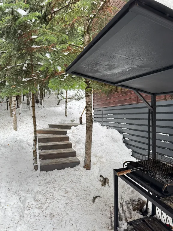 Двухэтажный дом с видом на горы База отдыха ПроЛес