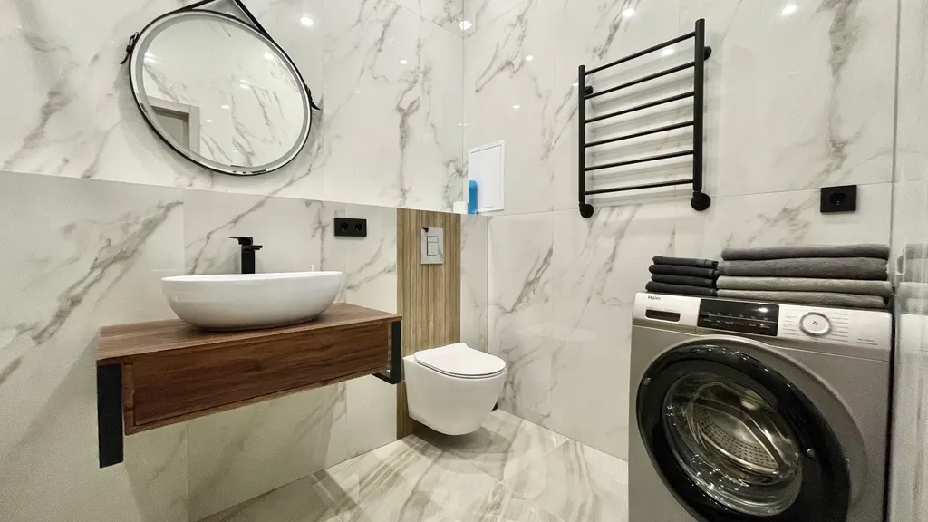 Современная квартира в центре города рядом с набережной