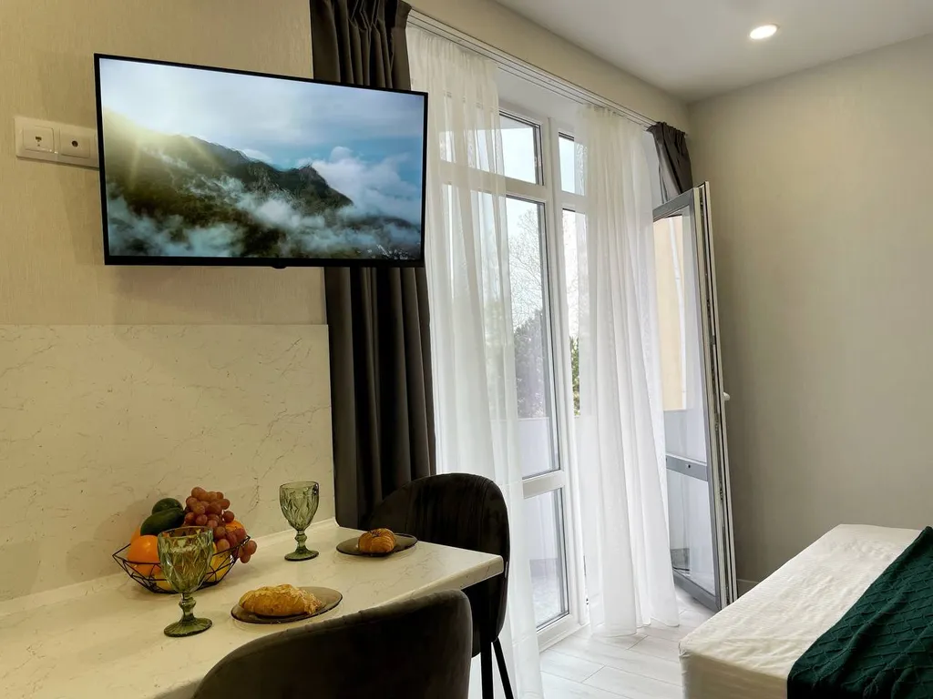 Студия с балконом, красивым видом в 3-х минутах от пляжа