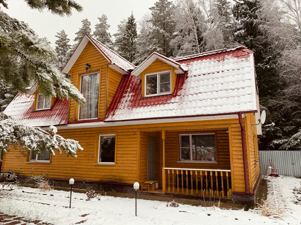 Дом у леса, с баней