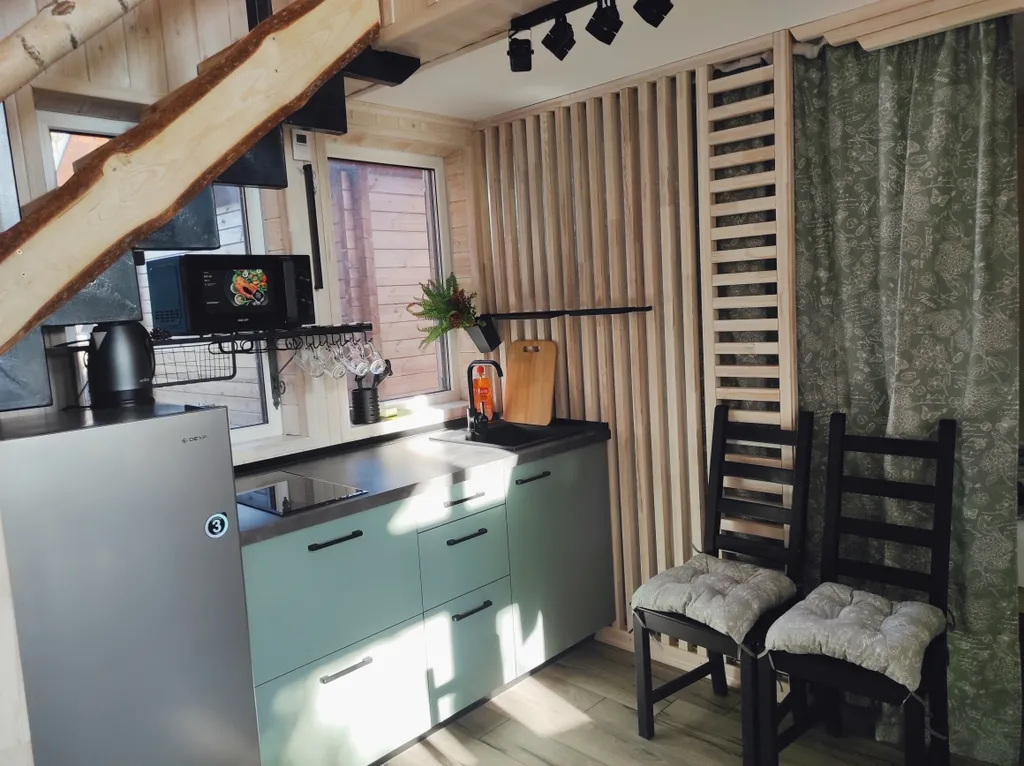 Биг-Лодж с панорамными окнами на Алтае