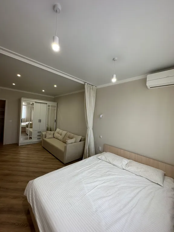 Квартира с прекрасным видом на море и город , рядом с морем