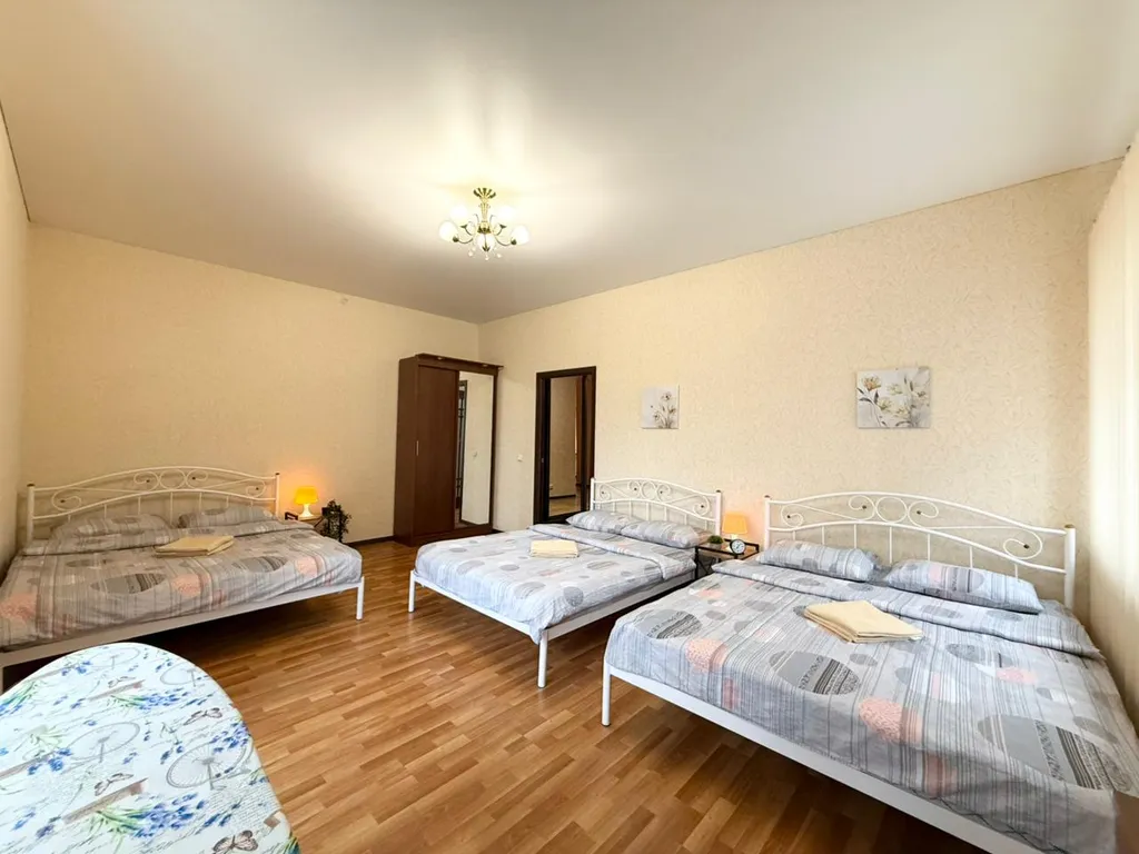 Двухкомнатная квартира у Площади Победы