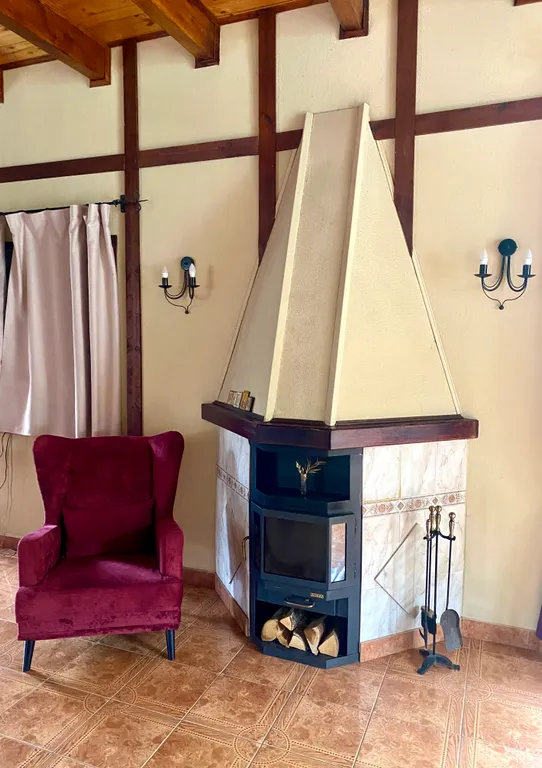 Тёплый коттедж в лесу