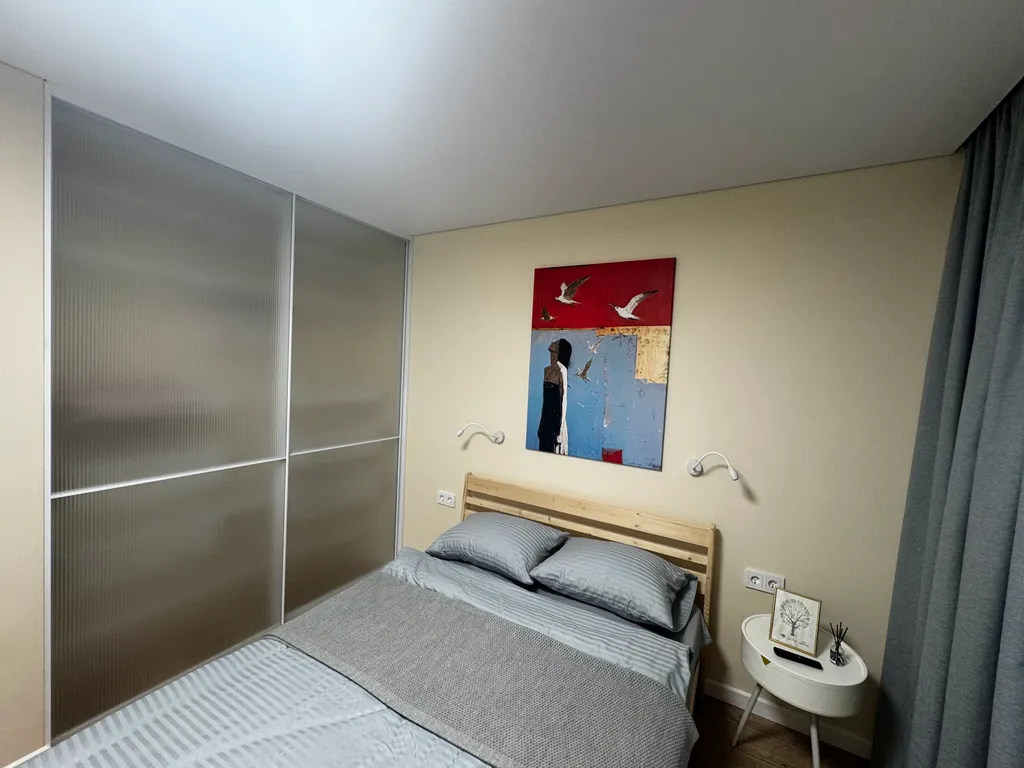 Новая стильная квартира с панорамным видом на море и рядом с пляжем