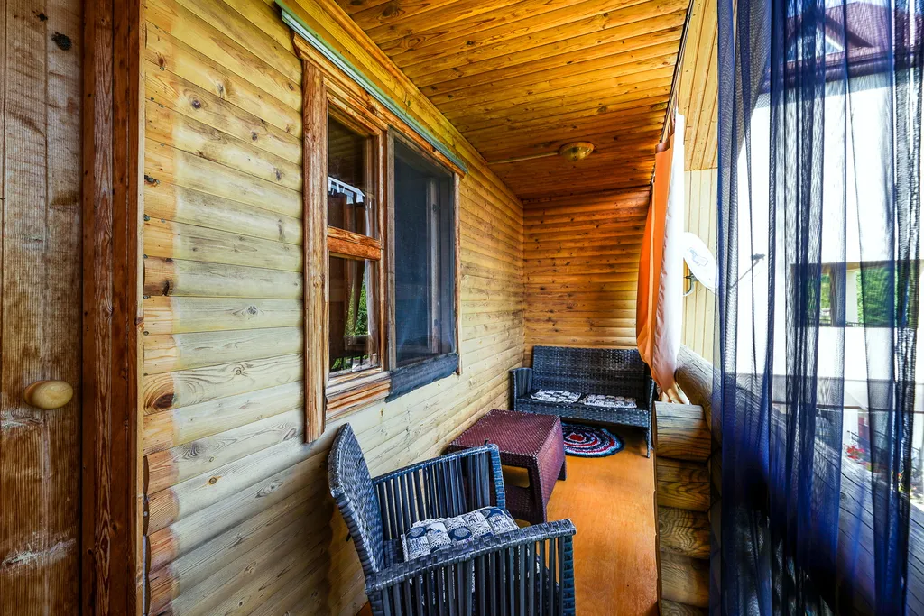 Эко-дом из Сруба с бассейном