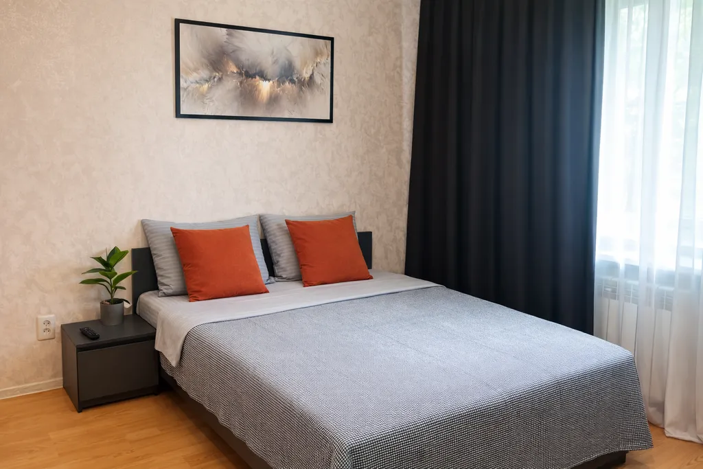 Уютная однокомнатная квартира с лоджией — аренда посуточно в Подольск