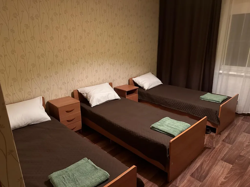 Трехместный номер с видом на сад