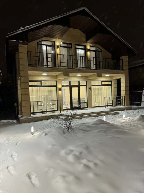 Дом с баней на дровах и мангальной зоной