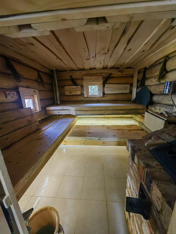 Гостевой домик A-frame в сосновом лесу