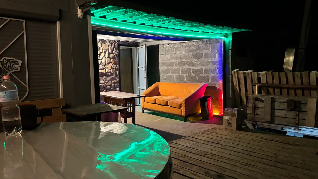 Дом с баней на дровах у моря на первой линии