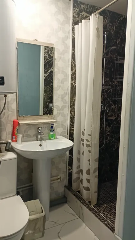 Дом у подножия гор Саяны