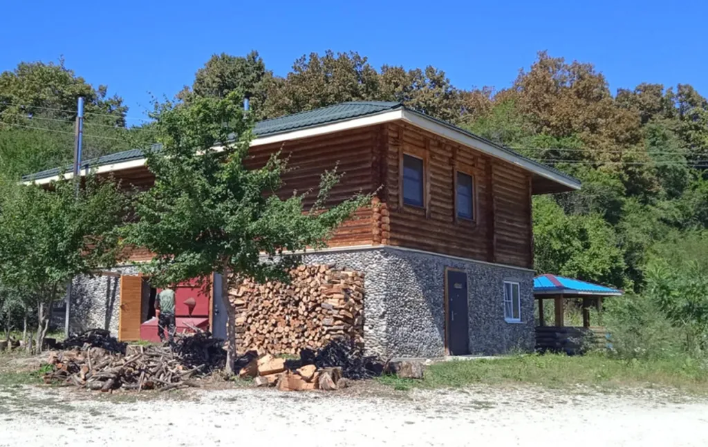 Дом 5-ти комнатный на 10 мест