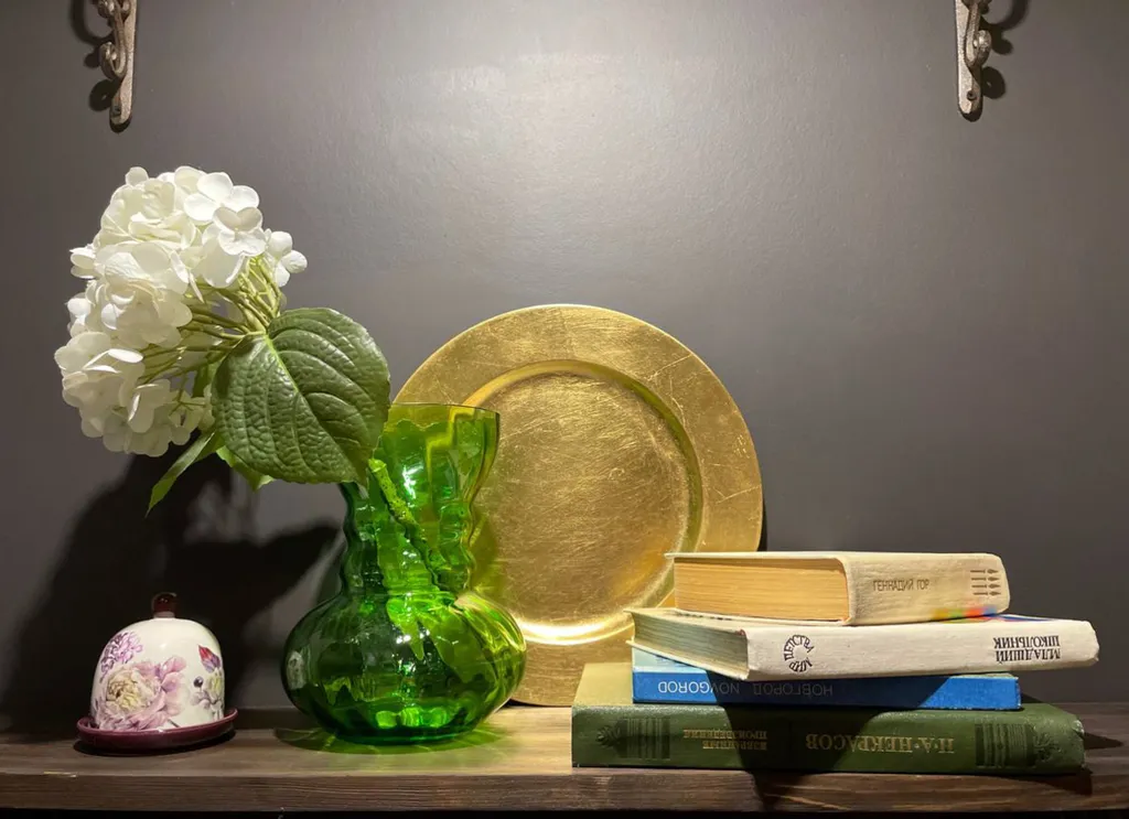 Трёхкомнатная квартира с видом на набережную в центре В. Новгорода