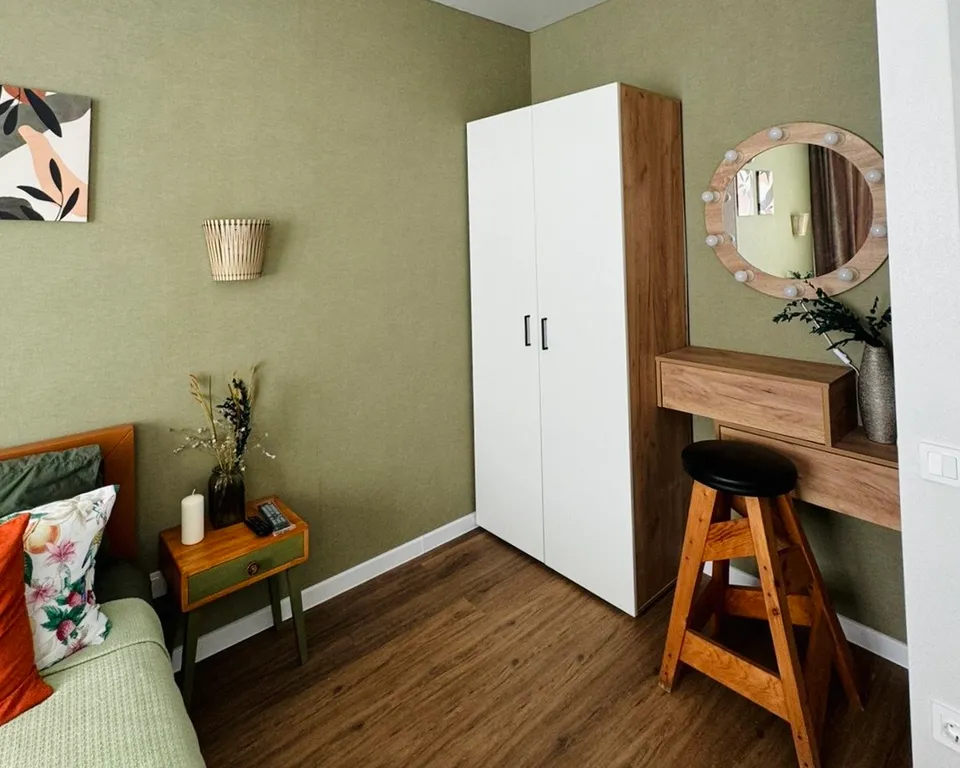 Добрый дом в центре Уфы с видом на реку Белую для четверых гостей