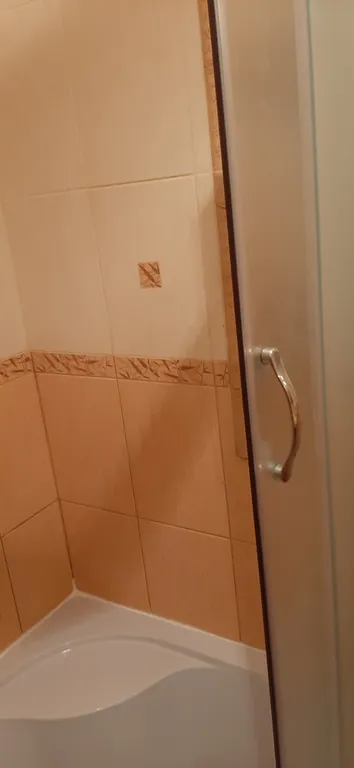 Дом с двором у моря