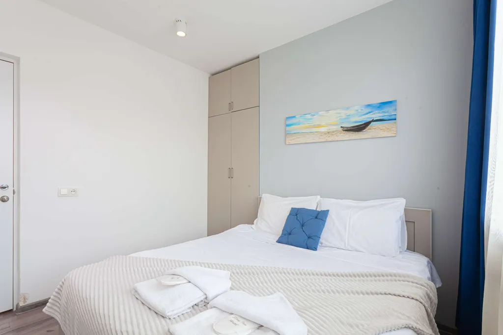 Маленькая уютная квартира с 2 спальнями в центре