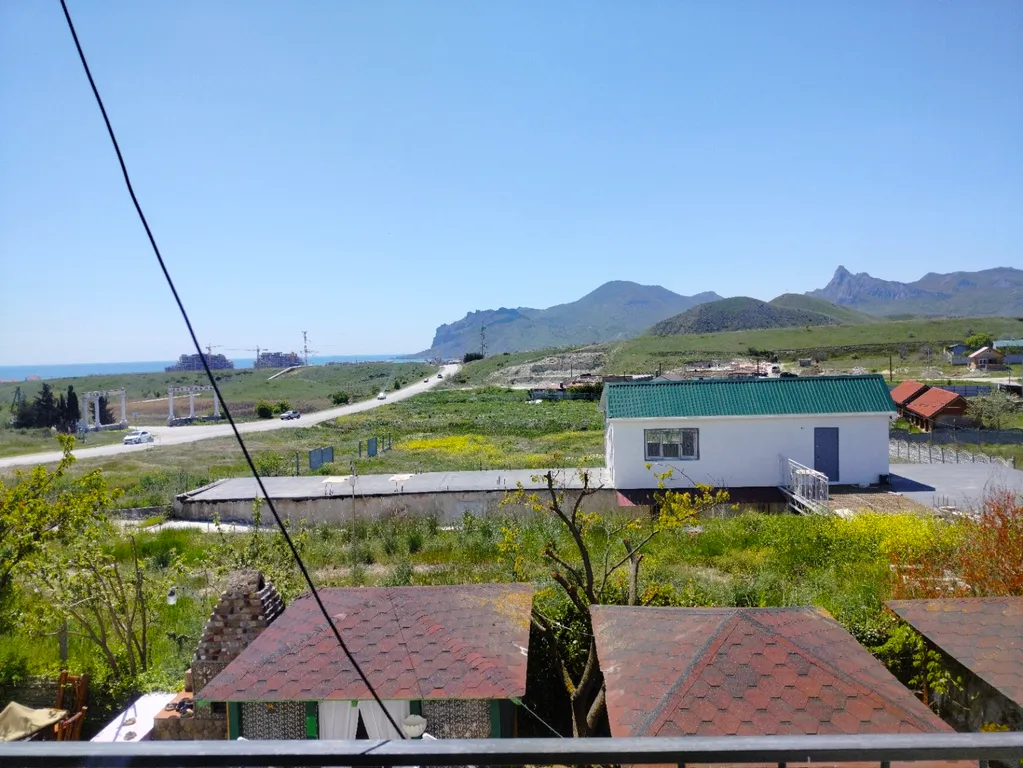 Большой улучшенный номер на 2 этаже с видом на море