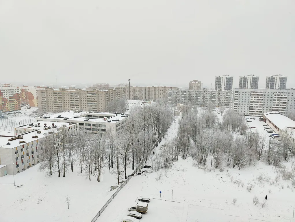 Квартира-студия Вверх