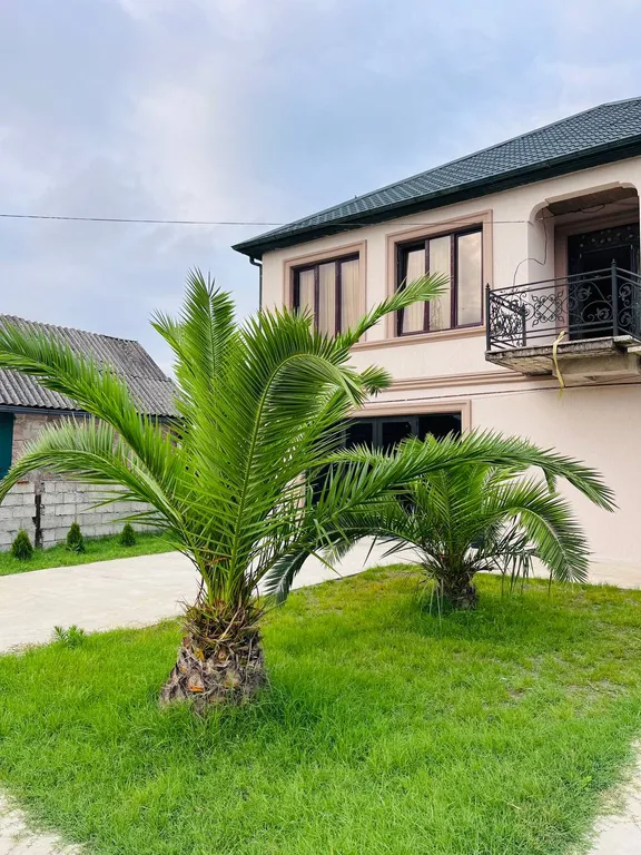 Riverside Cottage R104