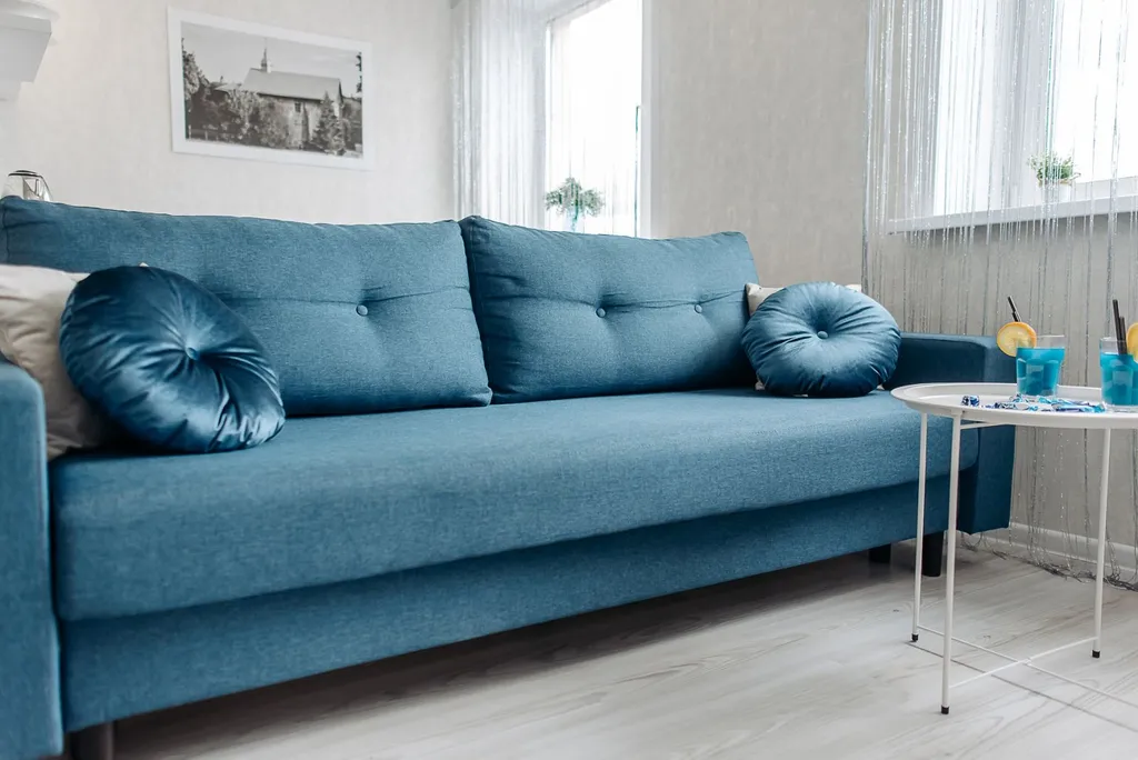 Студия на пешеходной улице в самом центре города